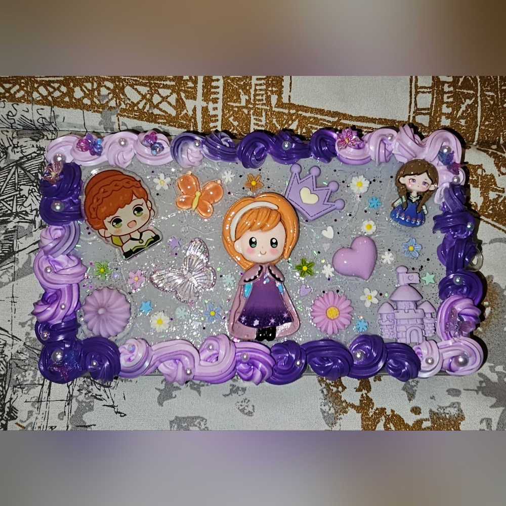 Custom or pre-designed decoden